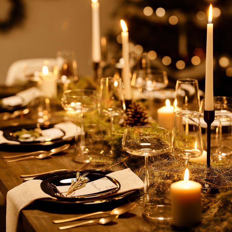 How to Decorate your Christmas Dining Table