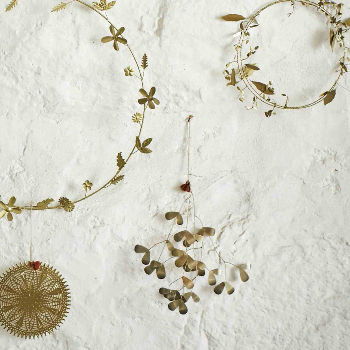 Hanging Brass Mistletoe | Large