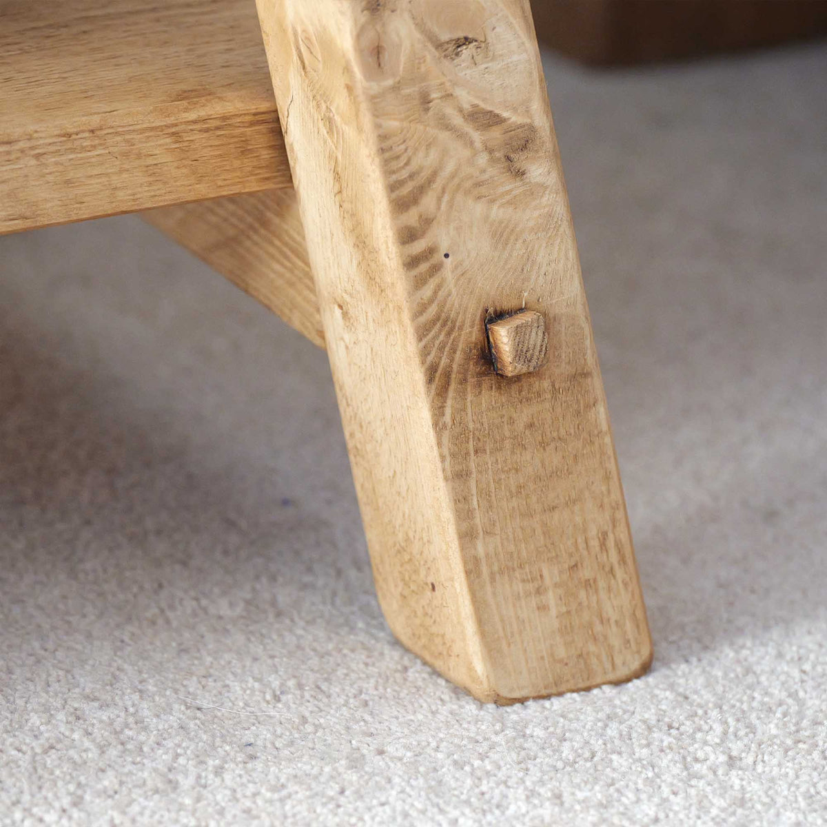 #colour_tudor-oak
