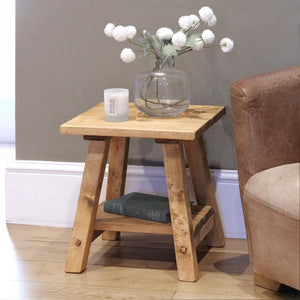 <p><strong>SIDE TABLES</strong></p>