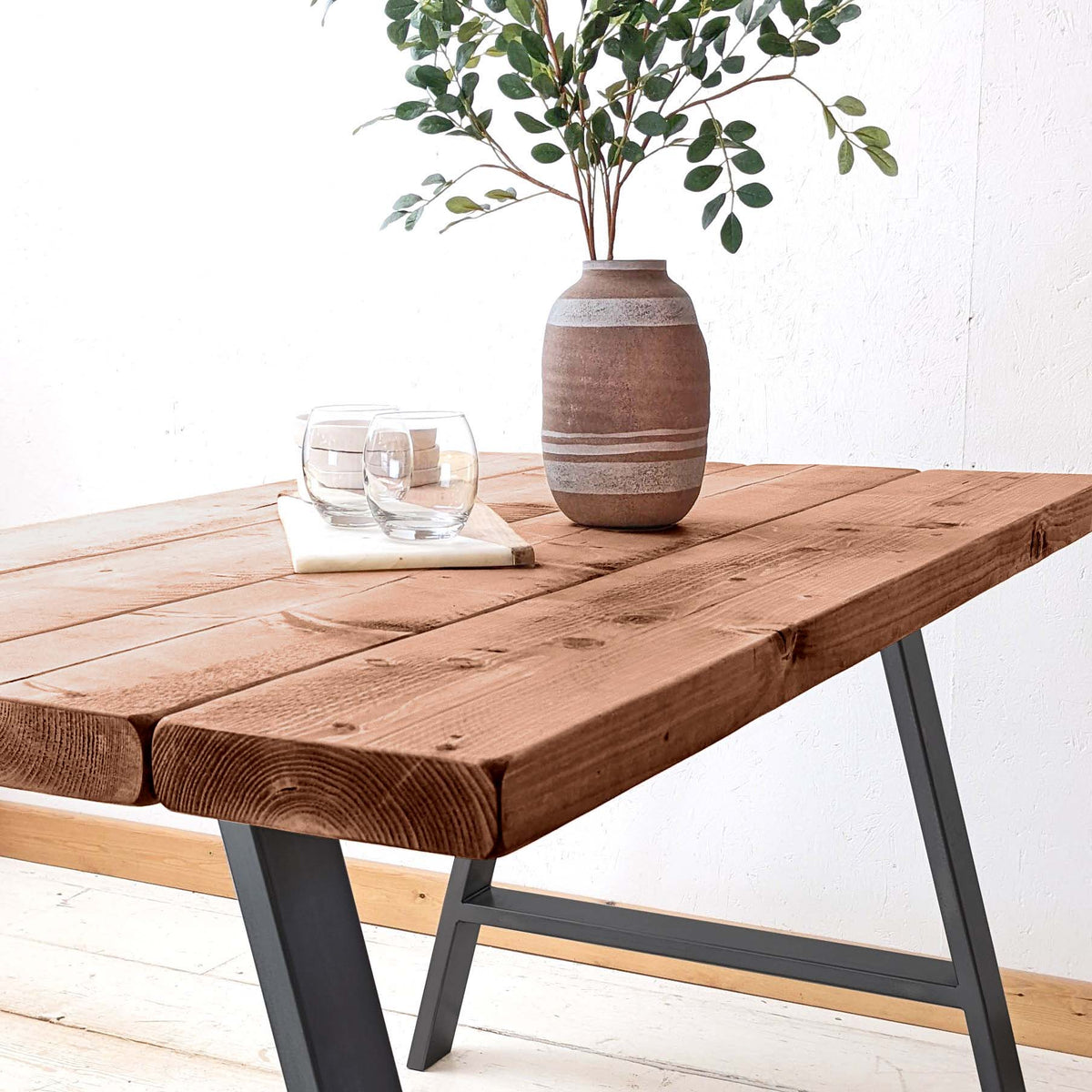 #colour_tudor-oak