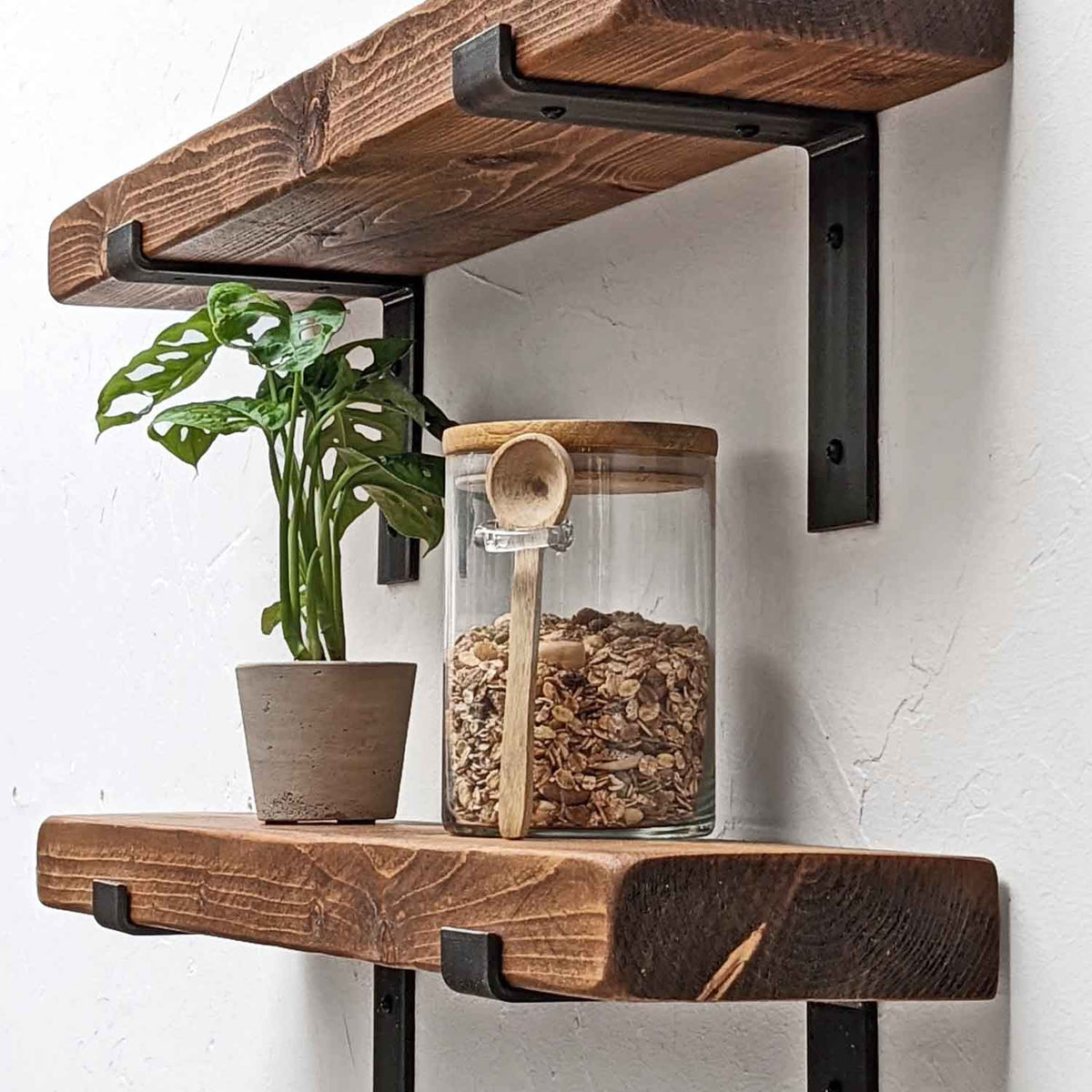 #colour_tudor-oak