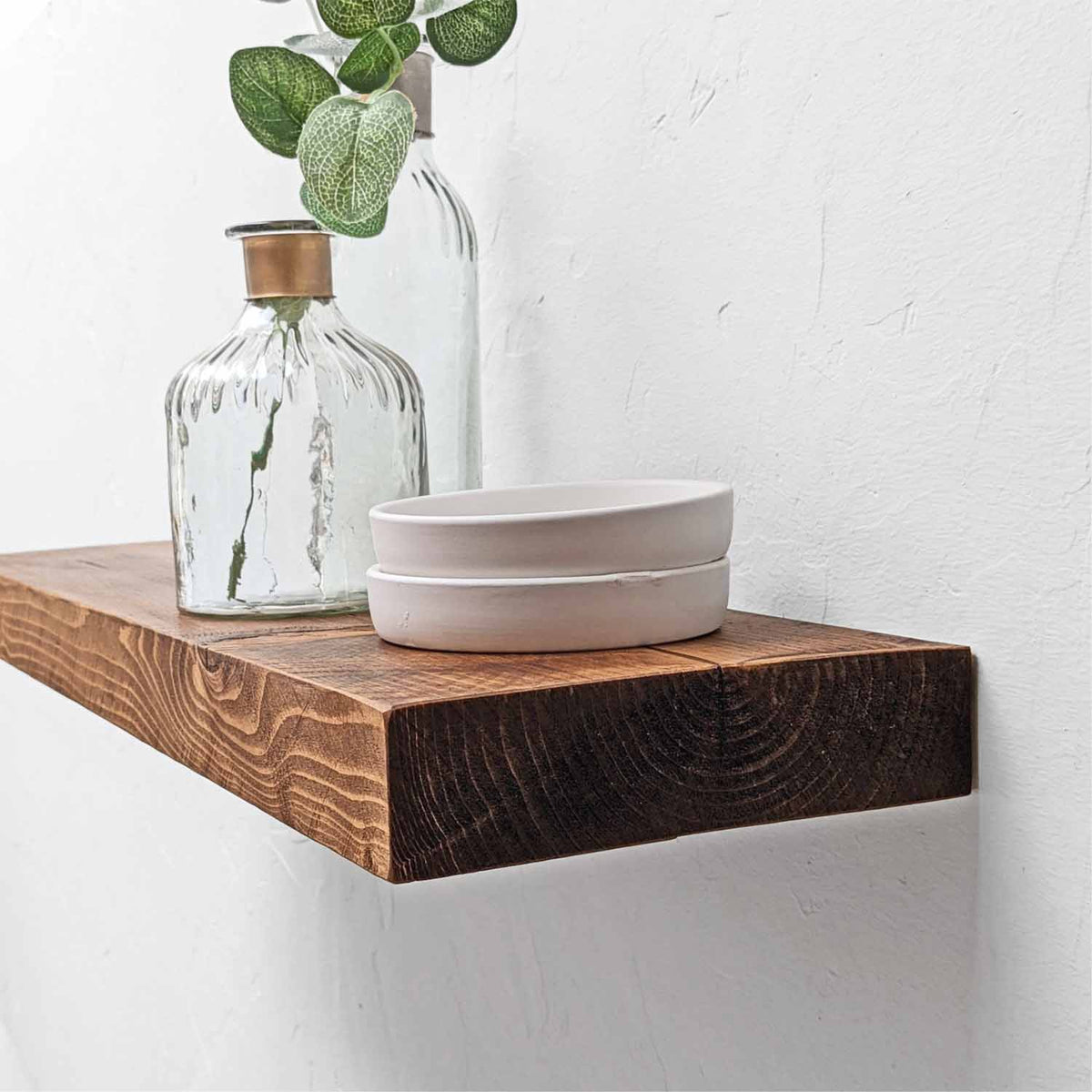 #colour_tudor-oak