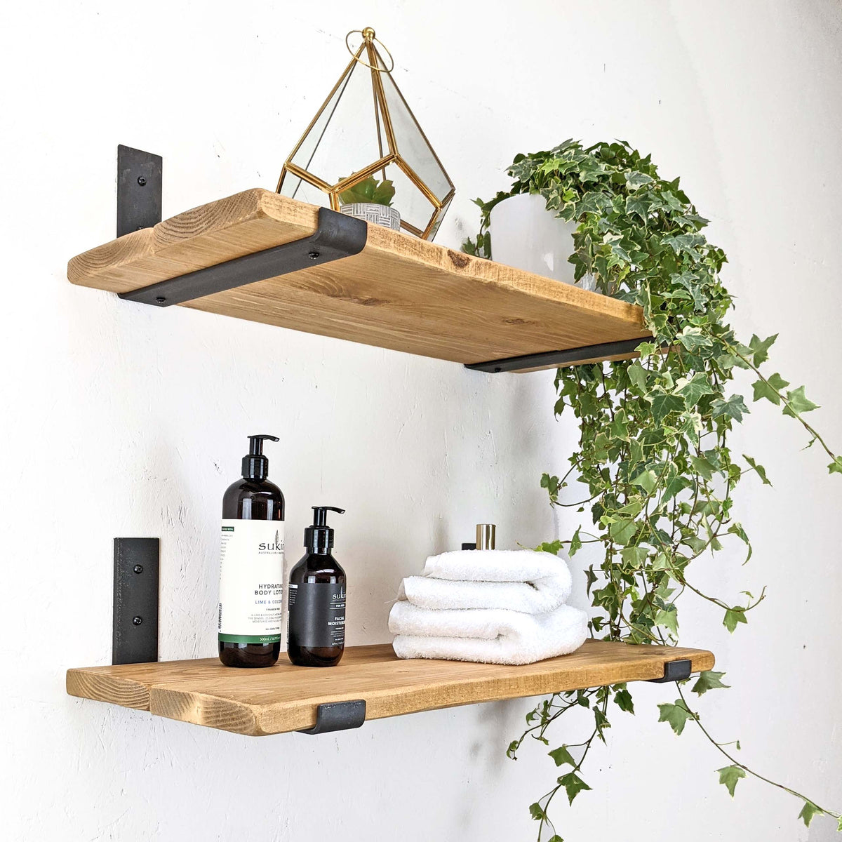 Inverted Metal Shelf Bracket